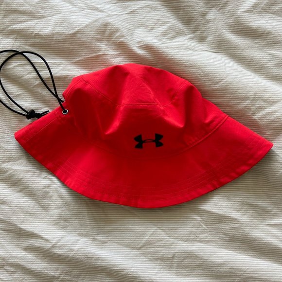 Underarmor Reversible Storm Bucket Hat 